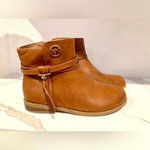 New Kids size 3 Michael Kors bootie